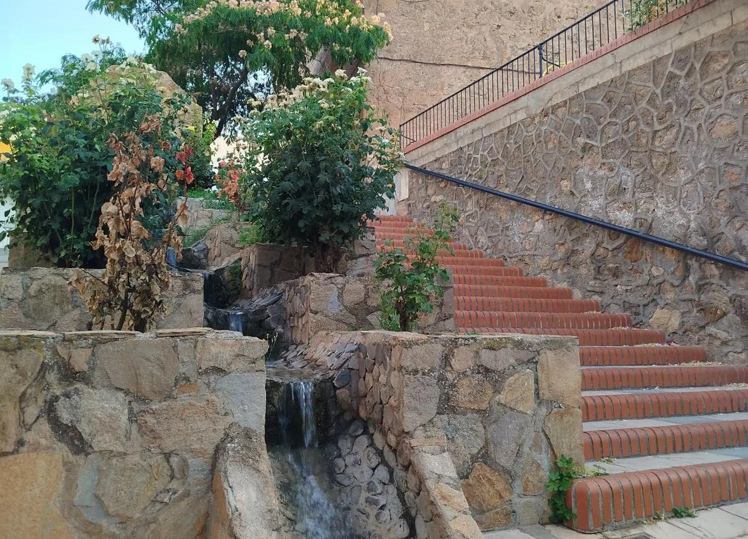 Casa Rural En Padules Gr 0*,